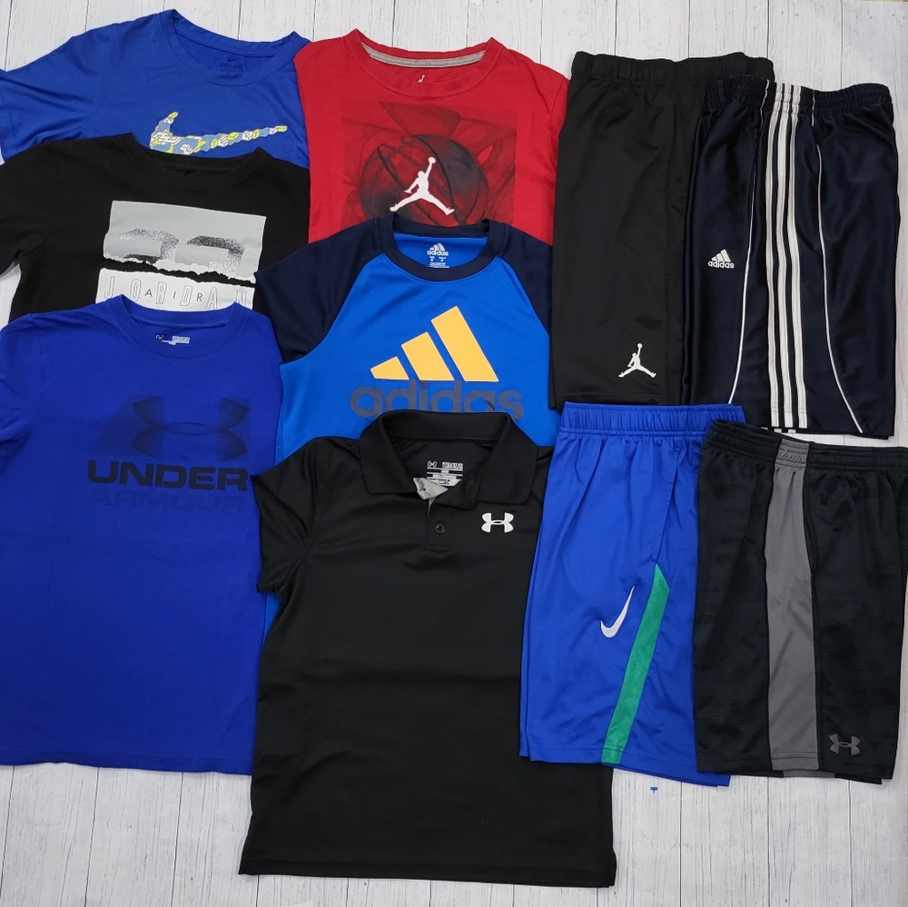 BOYS CLOTHES SIZE 10/12.